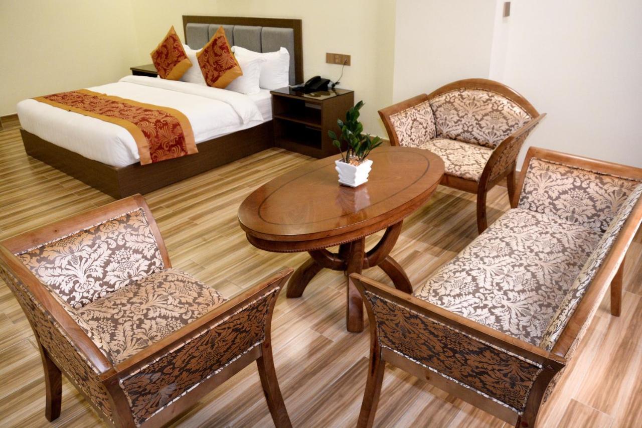 Hotel Tugos Baguio City Екстер'єр фото