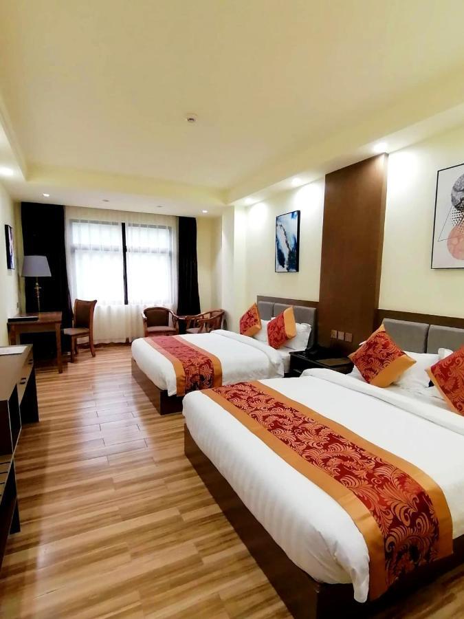Hotel Tugos Baguio City Екстер'єр фото
